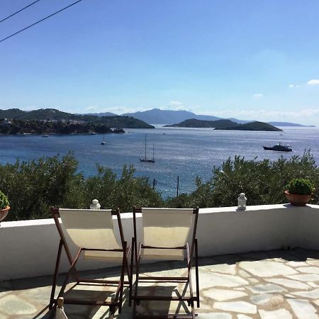 Golden View Villa Skiathos Town Exterior photo
