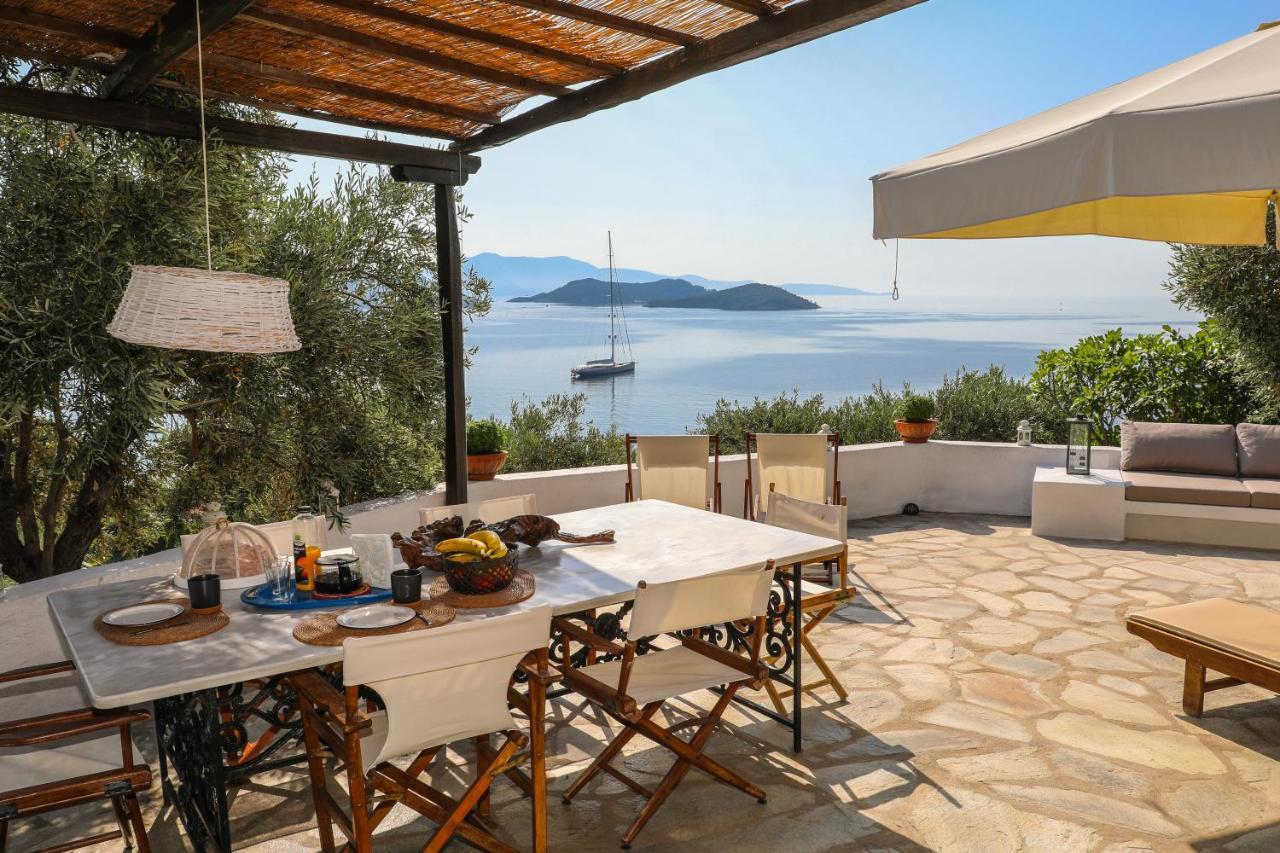 Golden View Villa Skiathos Town Exterior photo