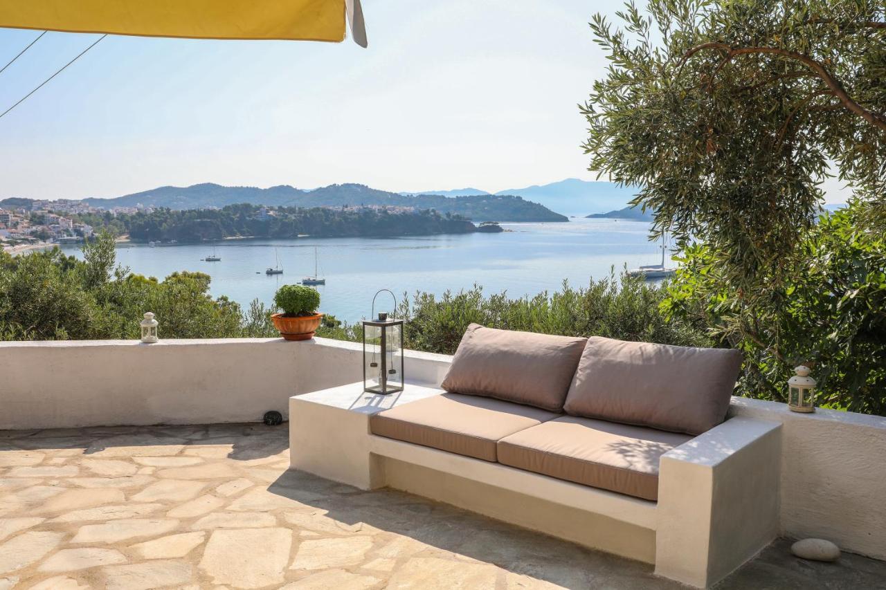 Golden View Villa Skiathos Town Exterior photo