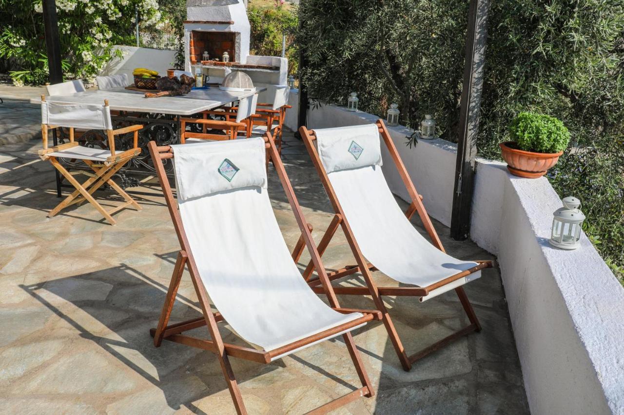 Golden View Villa Skiathos Town Exterior photo